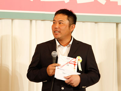 JAPANプロゴルフツアー開幕戦プロアマ大会で小田龍一チームがV！
